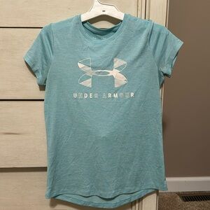 Girls Under Armour t-shirt, aqua color, size Large